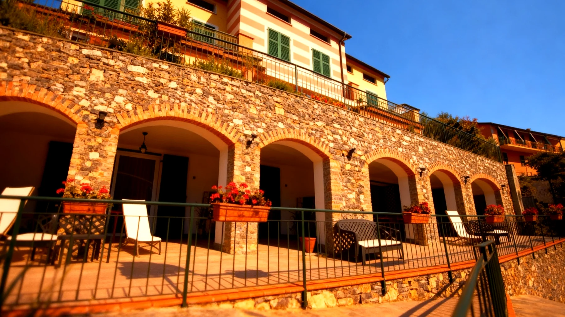 Un posto al sole 2025-12-28T22:51:17.663Z"